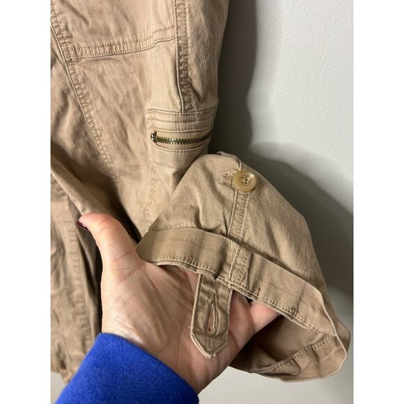 Loft Women's khaki/tan capri roll button leg pants sz 10 utility pant zip pocket - Picture 4 of 4